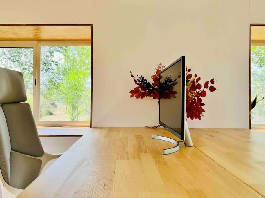 Eco Tiny Home & Office For Digital Nomads Vallmoll Exterior foto